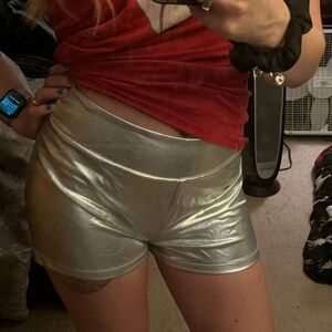 Kepblom Silver Metallic Shorts